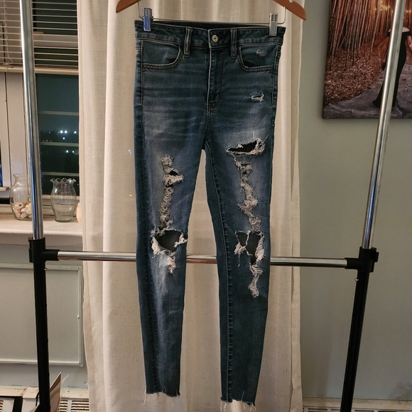 American‎ Eagle Distressed Jeans - Picture 2 of 7